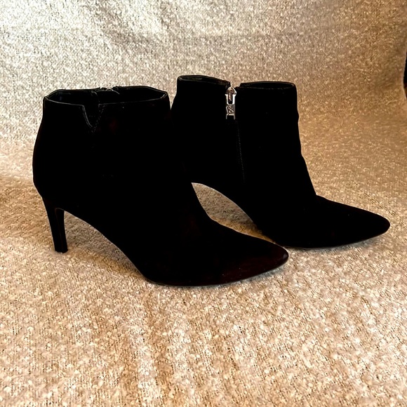 Sam and Libby suede ankle boots - Picture 1 of 11